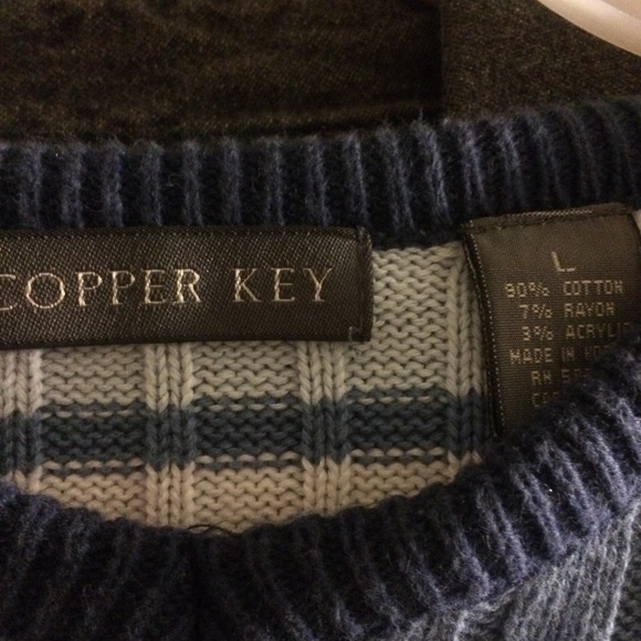 KID'S--GIRLS SWEATER - Picture 2 of 3